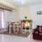 Elatos Apartments_travel_packages_in_Peloponesse_Achaia_Klitoria