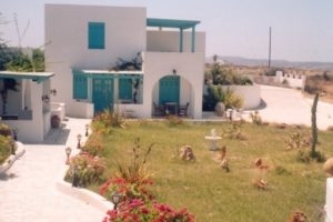 Glarakia_accommodation_in_Hotel_Cyclades Islands_Milos_Adamas