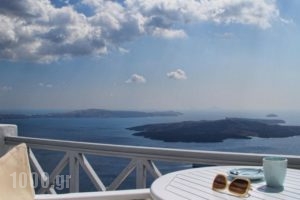 Blue Dolphins Apartments_travel_packages_in_Cyclades Islands_Sandorini_Fira