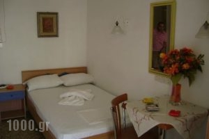 Sofia rooms_best prices_in_Apartment_Central Greece_Evia_Edipsos