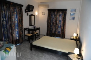 Anna Zisimos - Milos Rooms_accommodation_in_Hotel_Cyclades Islands_Milos_Adamas