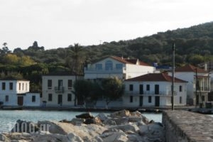Akrogialia Rooms_holidays_in_Room_Aegean Islands_Lesvos_Lesvos Rest Areas
