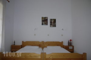 Crystal Rooms_best prices_in_Hotel_Sporades Islands_Skopelos_Skopelos Chora