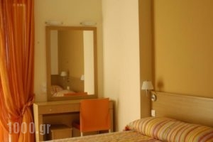 Porto Arimar Hotel_accommodation_in_Hotel_Central Greece_Viotia_Antikyra