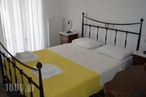 Maryianni Apartments_best deals_Apartment_Piraeus Islands - Trizonia_Kithira_Kithira Chora