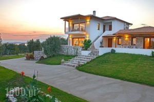 Villa Almira Luxury Apartments_accommodation_in_Villa_Macedonia_Halkidiki_Ierissos