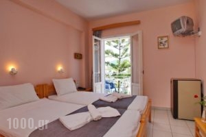 Dolphin Hotel_travel_packages_in_Sporades Islands_Skopelos_Skopelos Chora