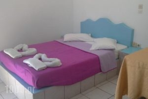 Studios Apartments Perivolos_best prices_in_Apartment_Cyclades Islands_Sandorini_Emborio