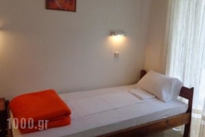 Mparmpa Geronimos Guesthouse_best deals_Hotel_Crete_Chania_Sfakia