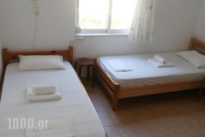 Manos Apartments_travel_packages_in_Crete_Chania_Almyrida