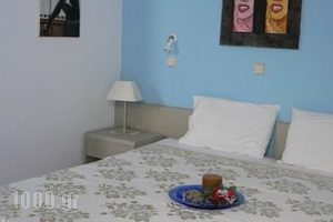 Three Harites_lowest prices_in_Apartment_Cyclades Islands_Sandorini_Perissa