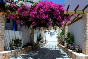 Glaronisia_best deals_Hotel_Cyclades Islands_Milos_Apollonia